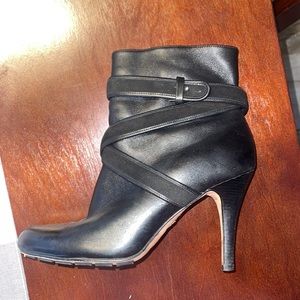 Cole Hana Nike Air black leather bootie